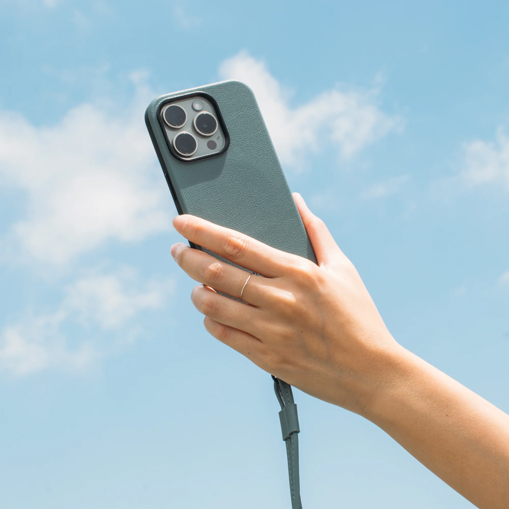 Active Case for iPhone 14 - Image 4