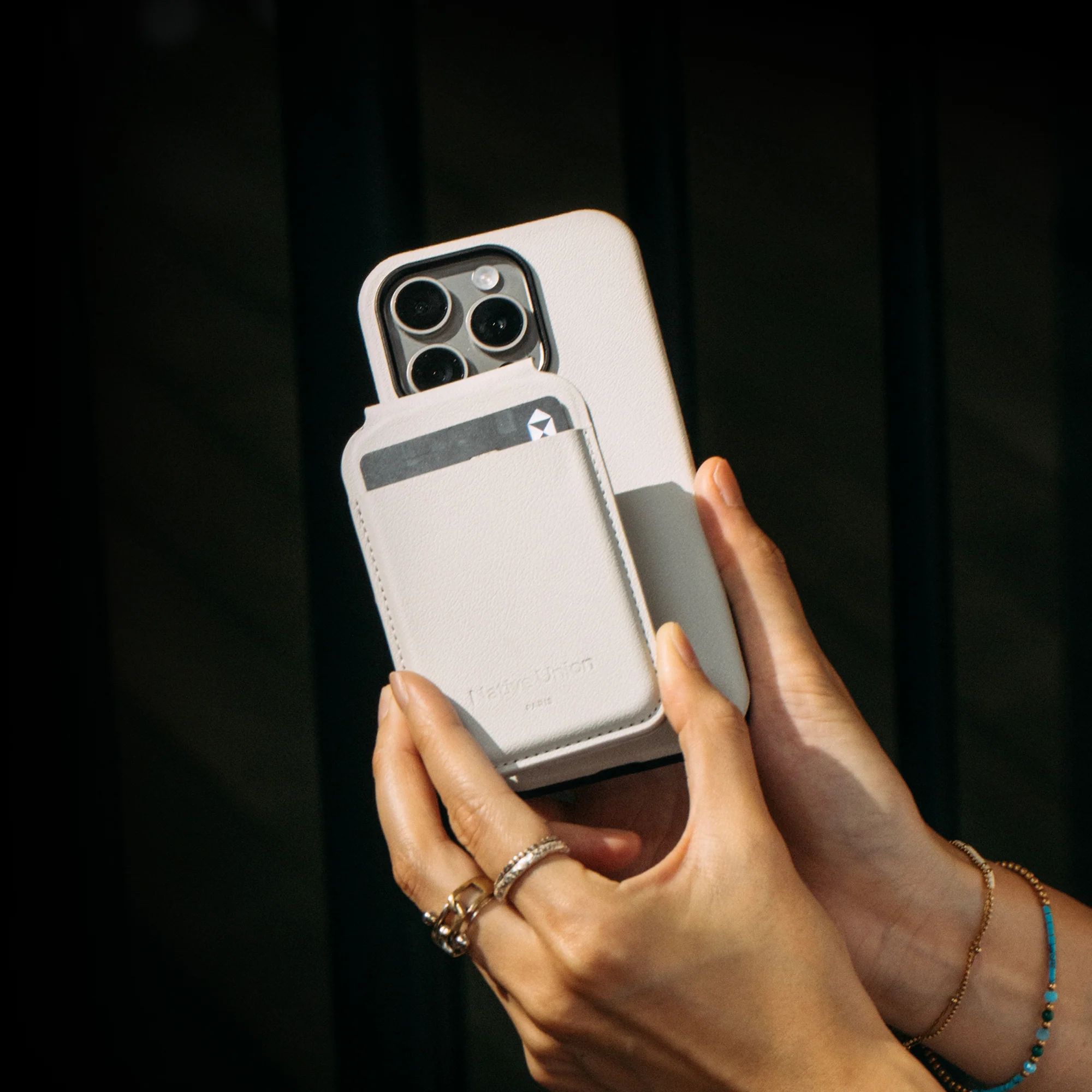 Active Case for iPhone 15 - Image 5