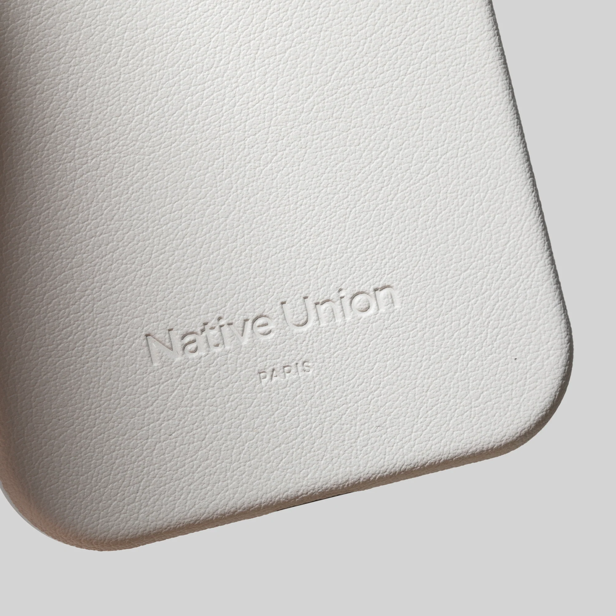 Active Case for iPhone 15 - Image 8