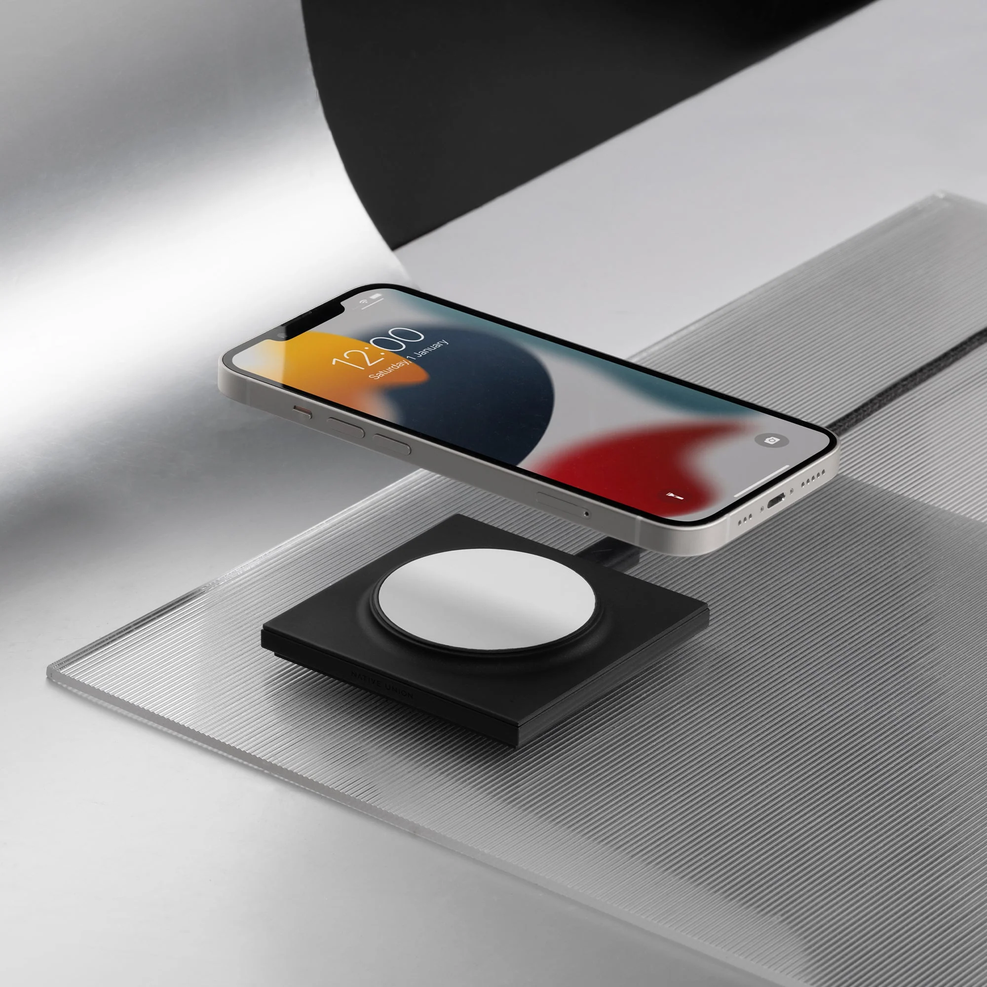 Drop Magnetic Wireless Charger - Image 2