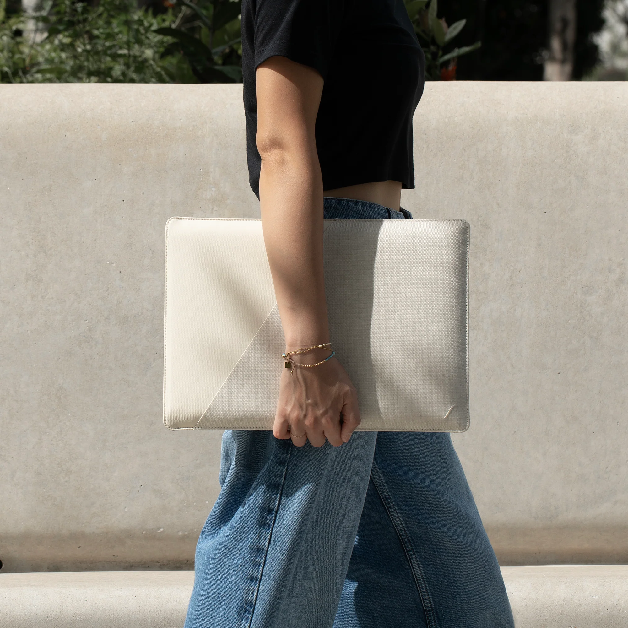Stow Slim for MacBook (16") - Image 3